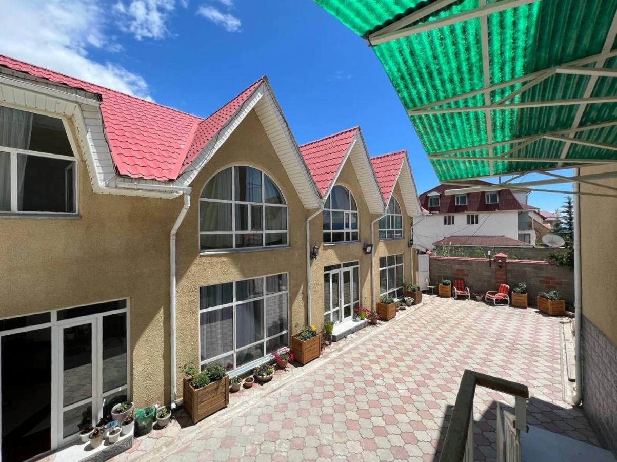 Tan Nuru Guest House Гостевой Дом Тан Нуру Cholpon-Ata Exterior foto