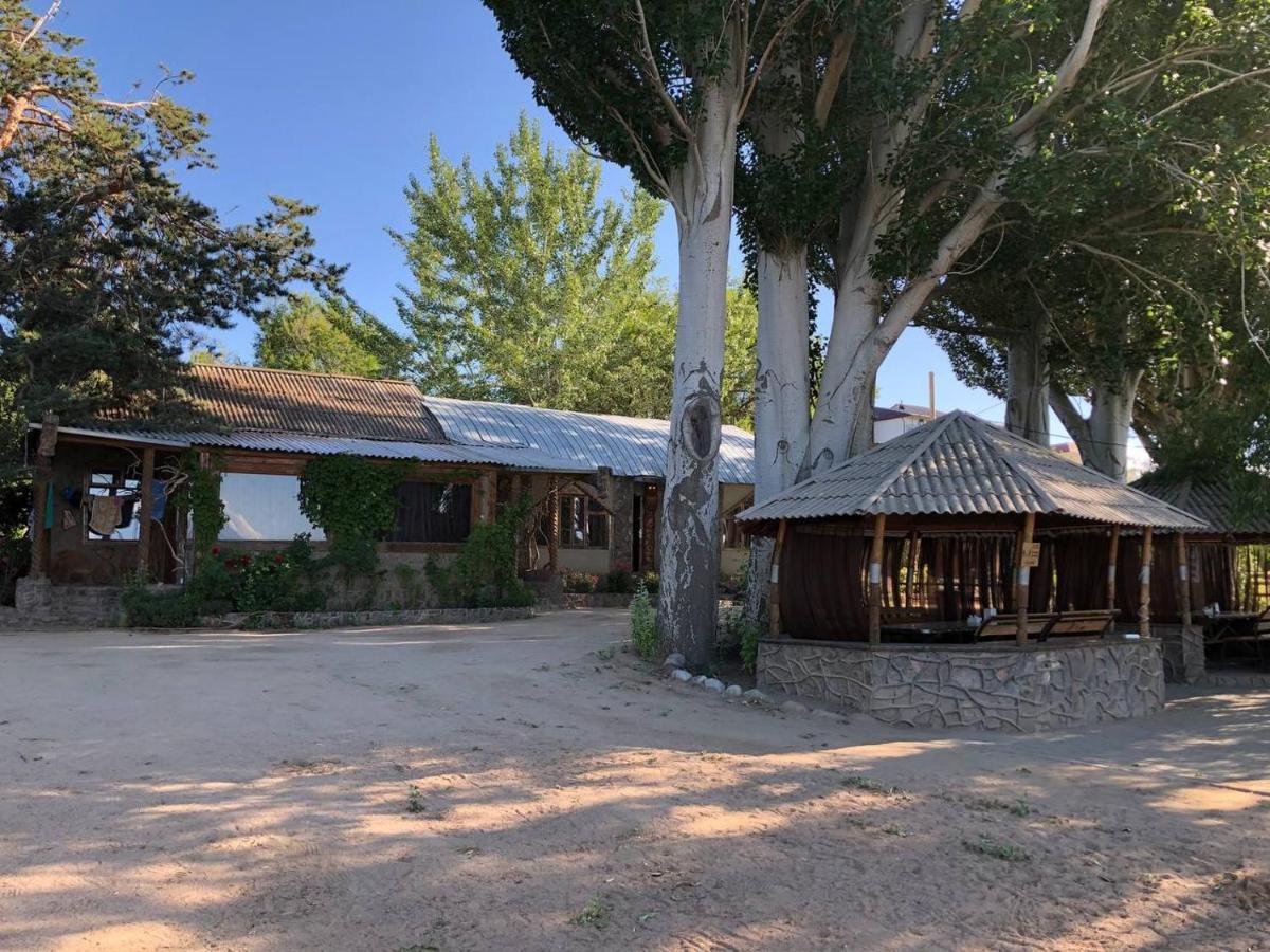 Tan Nuru Guest House Гостевой Дом Тан Нуру Cholpon-Ata Exterior foto
