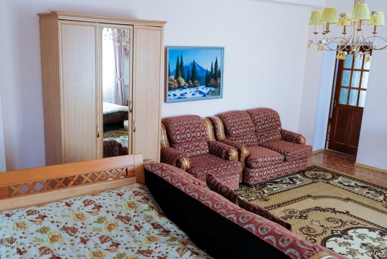 Tan Nuru Guest House Гостевой Дом Тан Нуру Cholpon-Ata Exterior foto